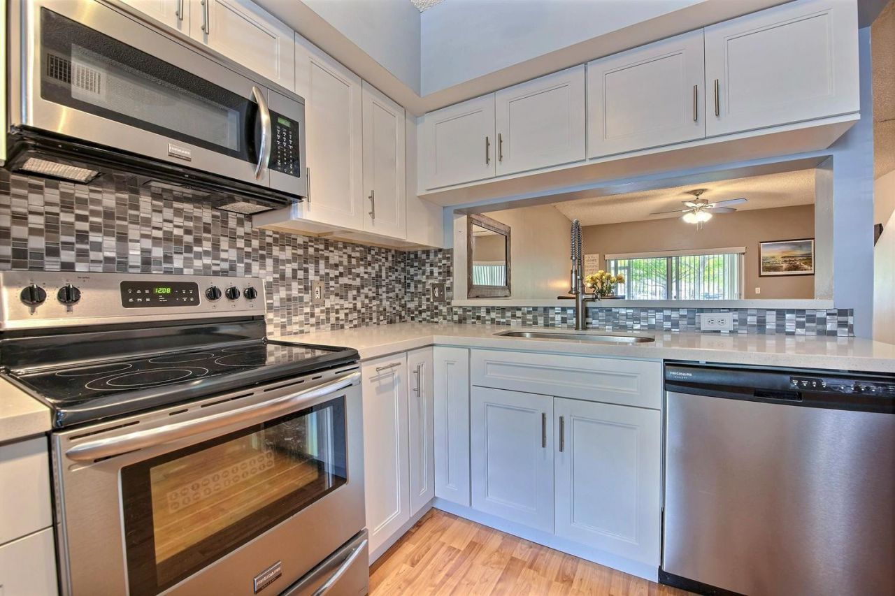 154 SW 96th Terrace, Plantation, FL 33324 Photo