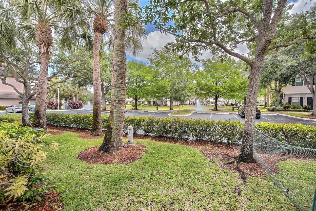 154 SW 96th Terrace, Plantation, FL 33324 Photo