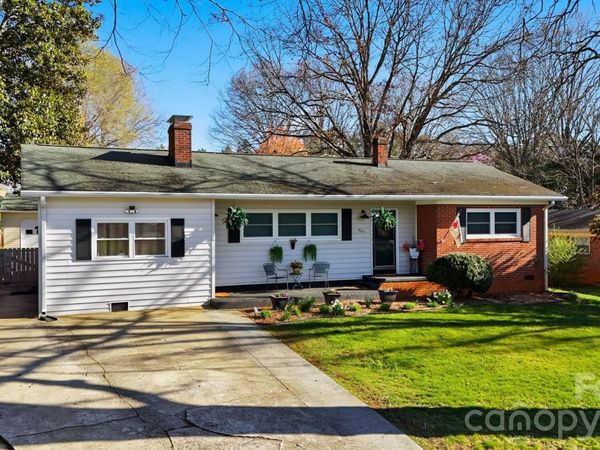 904 15th Street NW, Conover, NC 28613