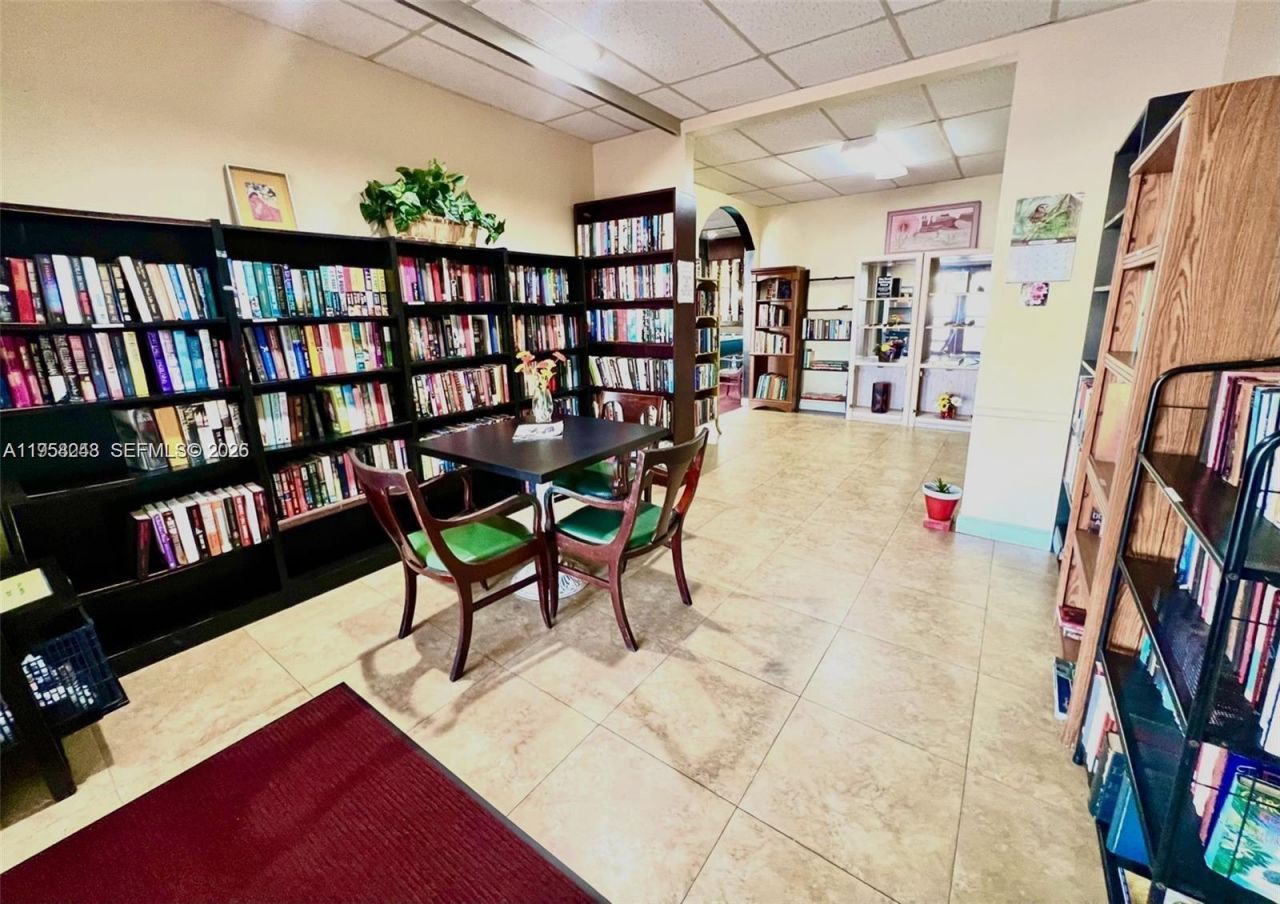 3030 Marcos Dr, Unit T301, Aventura, FL 33160 Photo