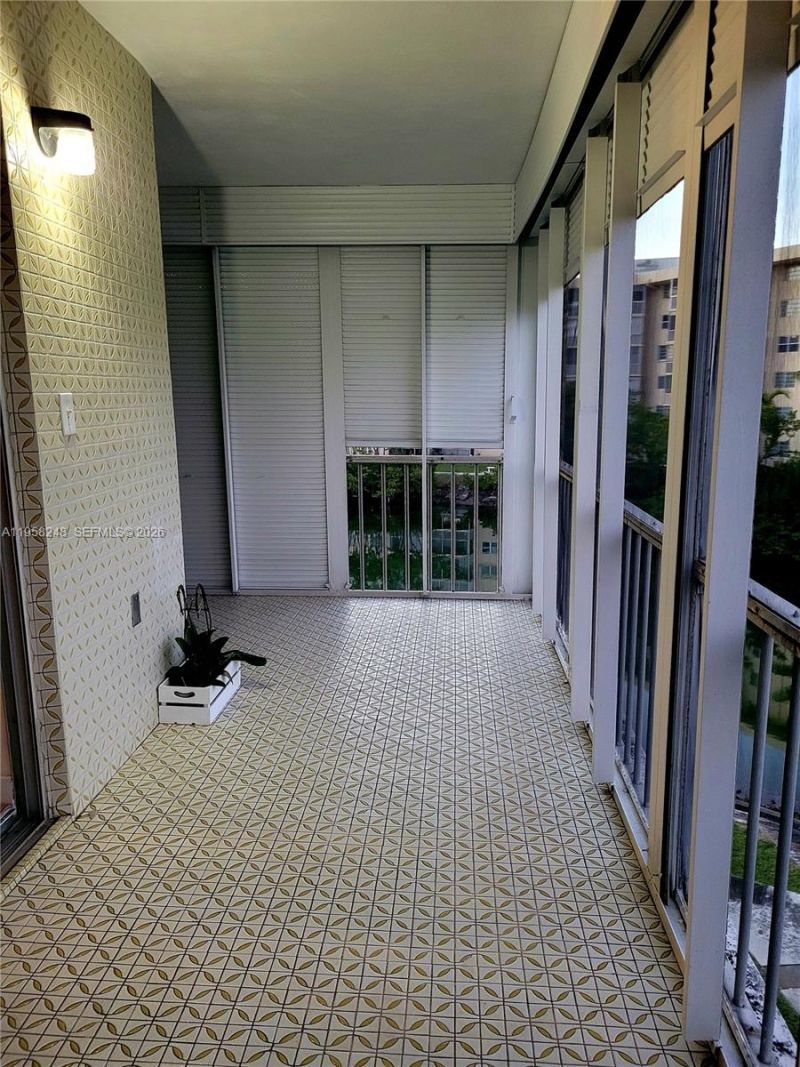 3030 Marcos Dr, Unit T301, Aventura, FL 33160 Photo