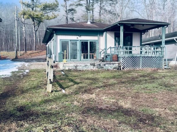 1500 S Riverview Road, Stockport, OH 43787