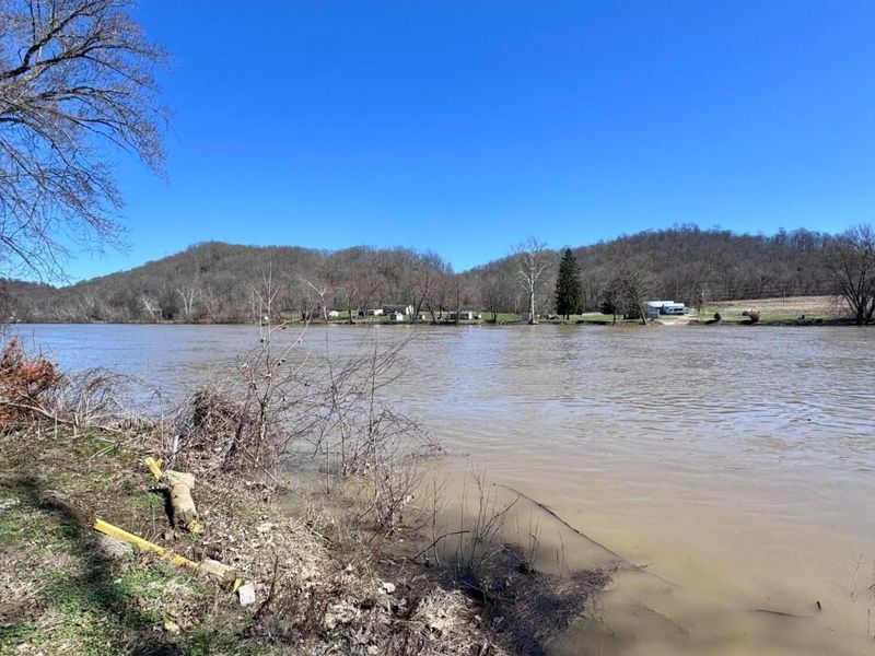 1500 S Riverview Road, Stockport, OH 43787 Photo 32