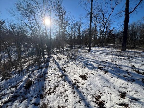 000 Partridge Drive , Climax Springs, MO 65324