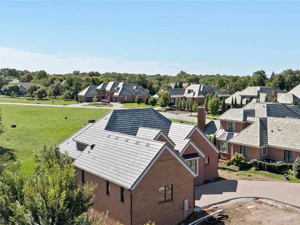 11417 Cambridge Road, Leawood, KS 66211