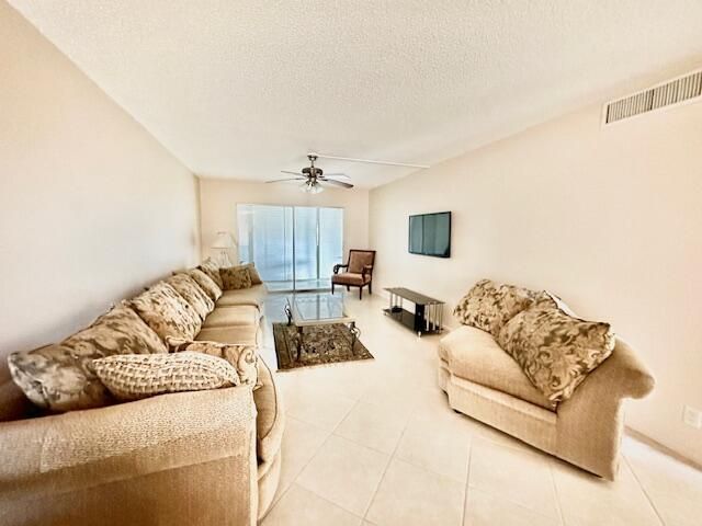 4001 Hythe A, Boca Raton, FL 33434 Photo