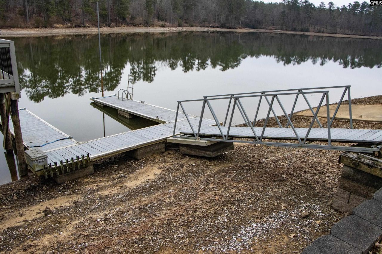 536 Riviera Drive Photo 17