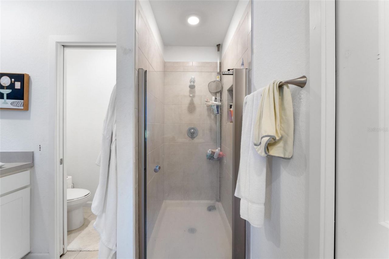 1061 NW 208th Terrace, Miami, FL 33169 Photo