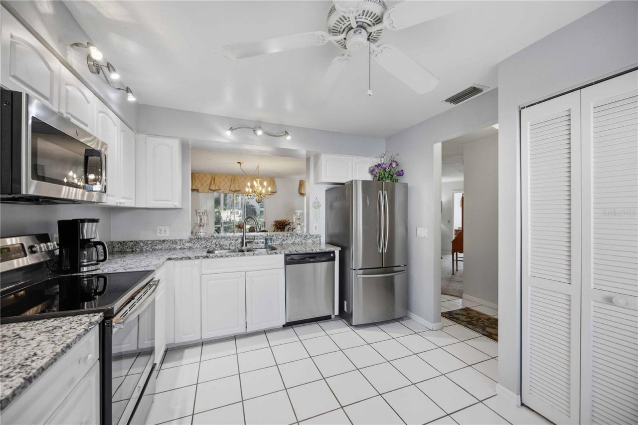 6101 34th Street W, Unit 22F, Bradenton, FL 34210 Photo