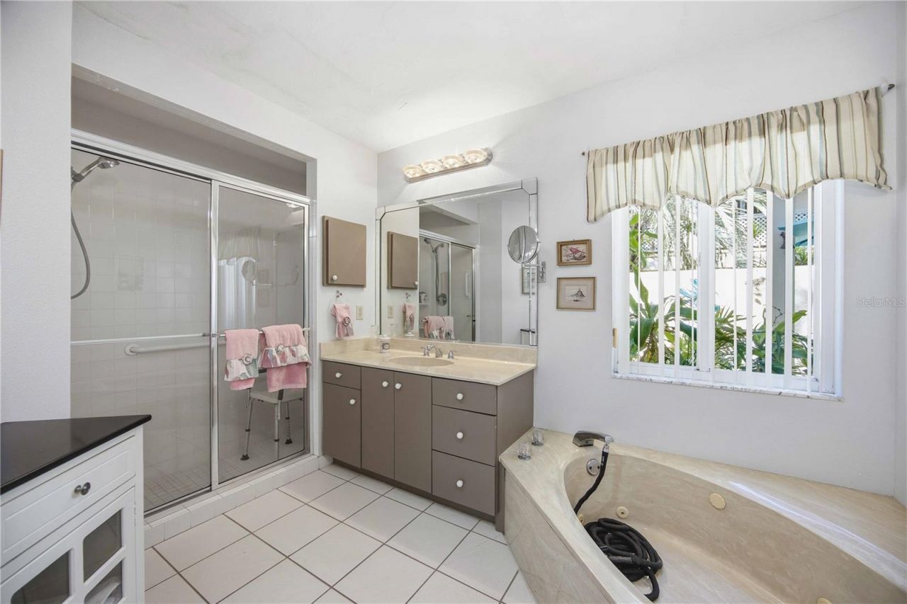 6101 34th Street W, Unit 22F, Bradenton, FL 34210 Photo
