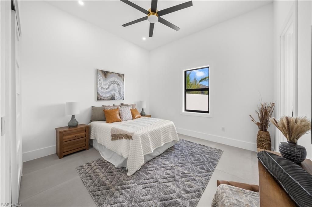 5333 Majestic Ct, Cape Coral, FL 33904 Photo