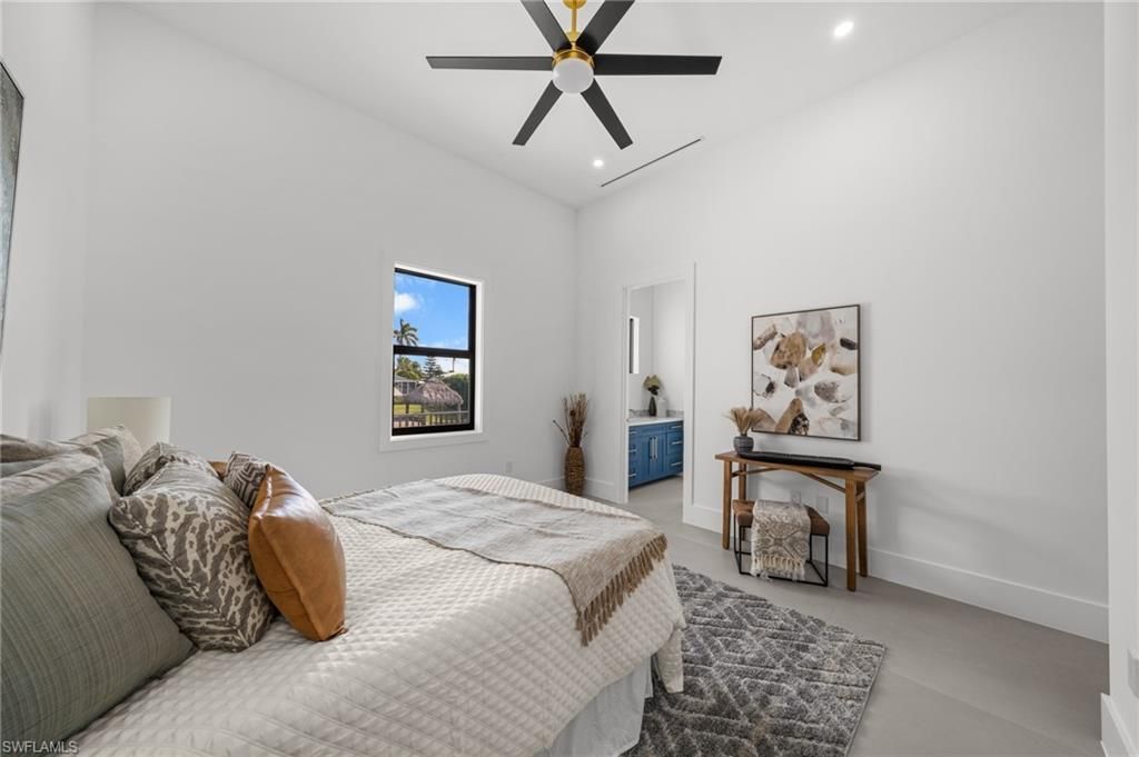 5333 Majestic Ct, Cape Coral, FL 33904 Photo