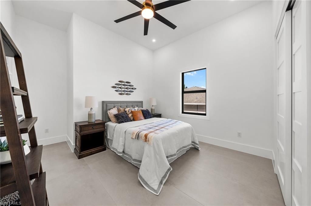 5333 Majestic Ct, Cape Coral, FL 33904 Photo