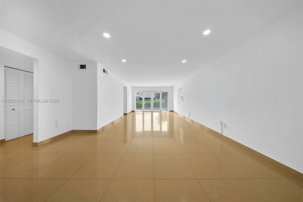 6960 SW 54th St, Miami, FL 33155 Photo