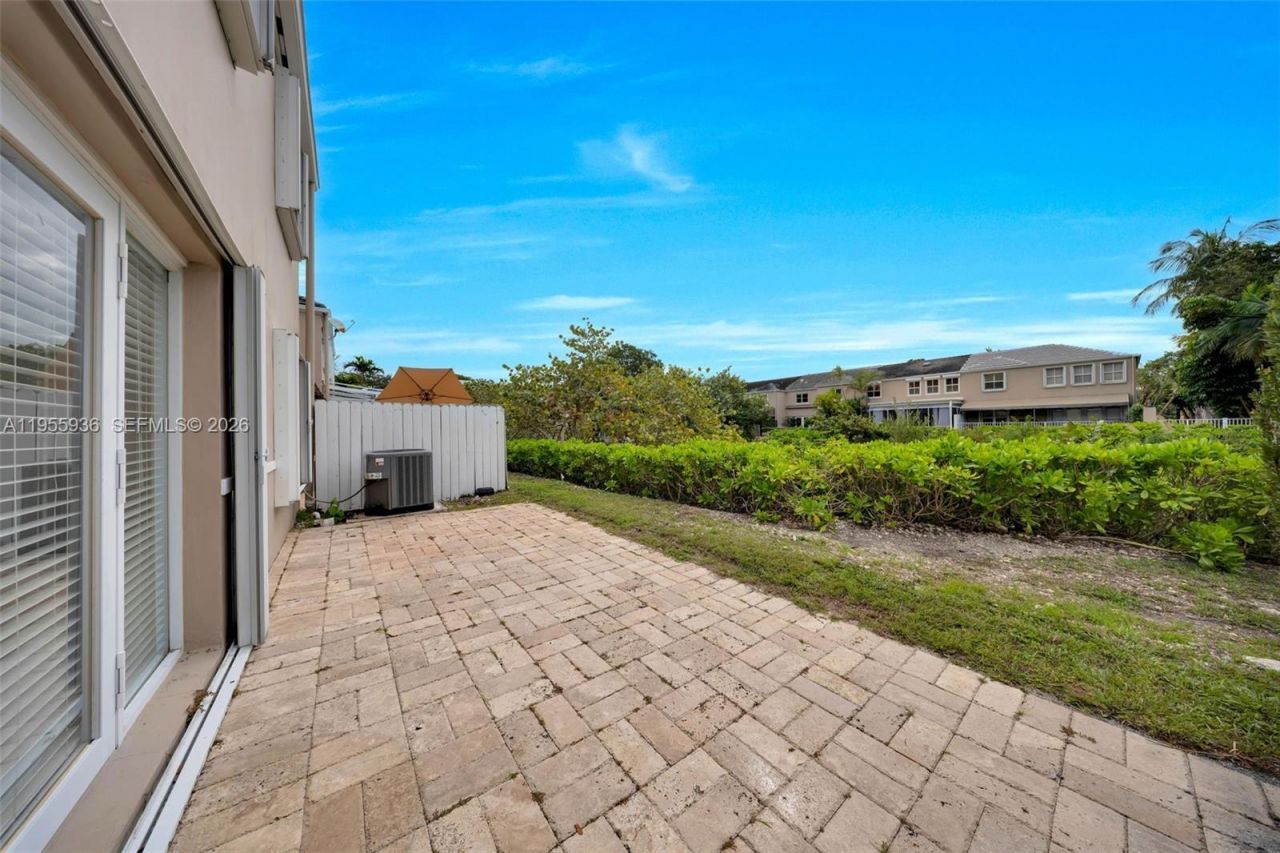 6960 SW 54th St, Miami, FL 33155 Photo