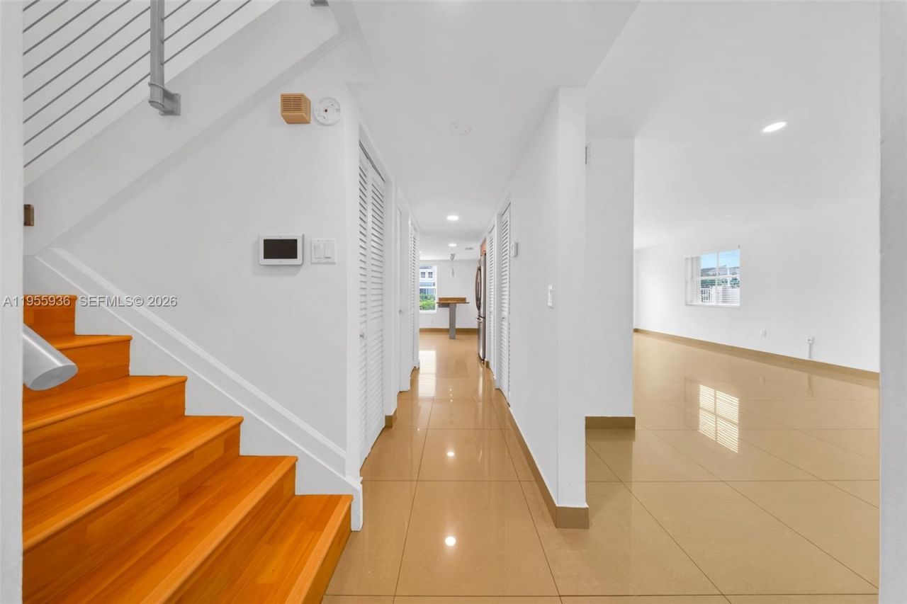 6960 SW 54th St, Miami, FL 33155 Photo