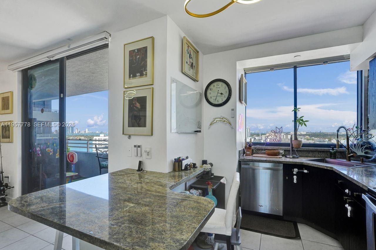 1330 West Ave , Unit 1811, Miami Beach, FL 33139 Photo