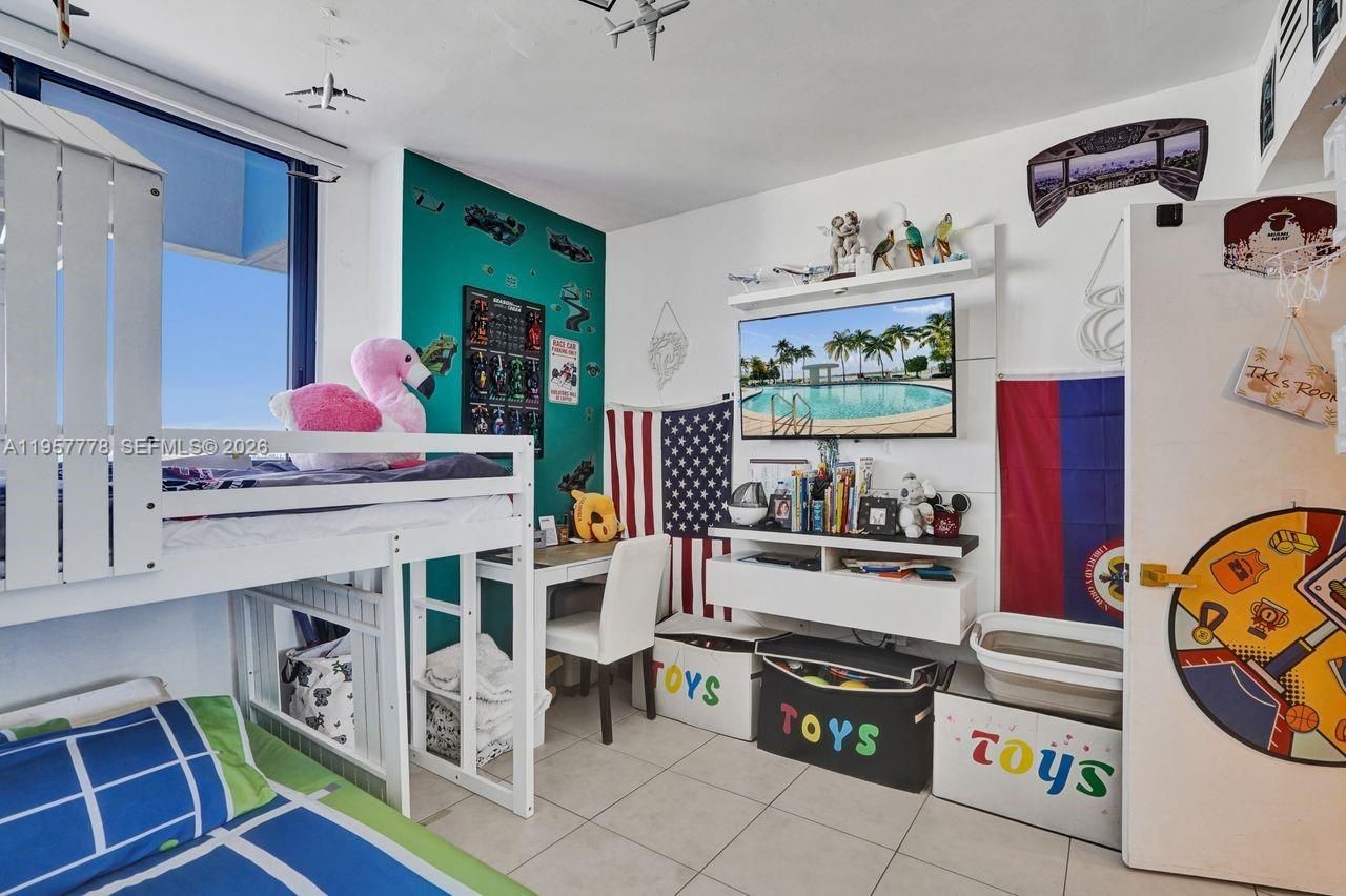 1330 West Ave , Unit 1811, Miami Beach, FL 33139 Photo