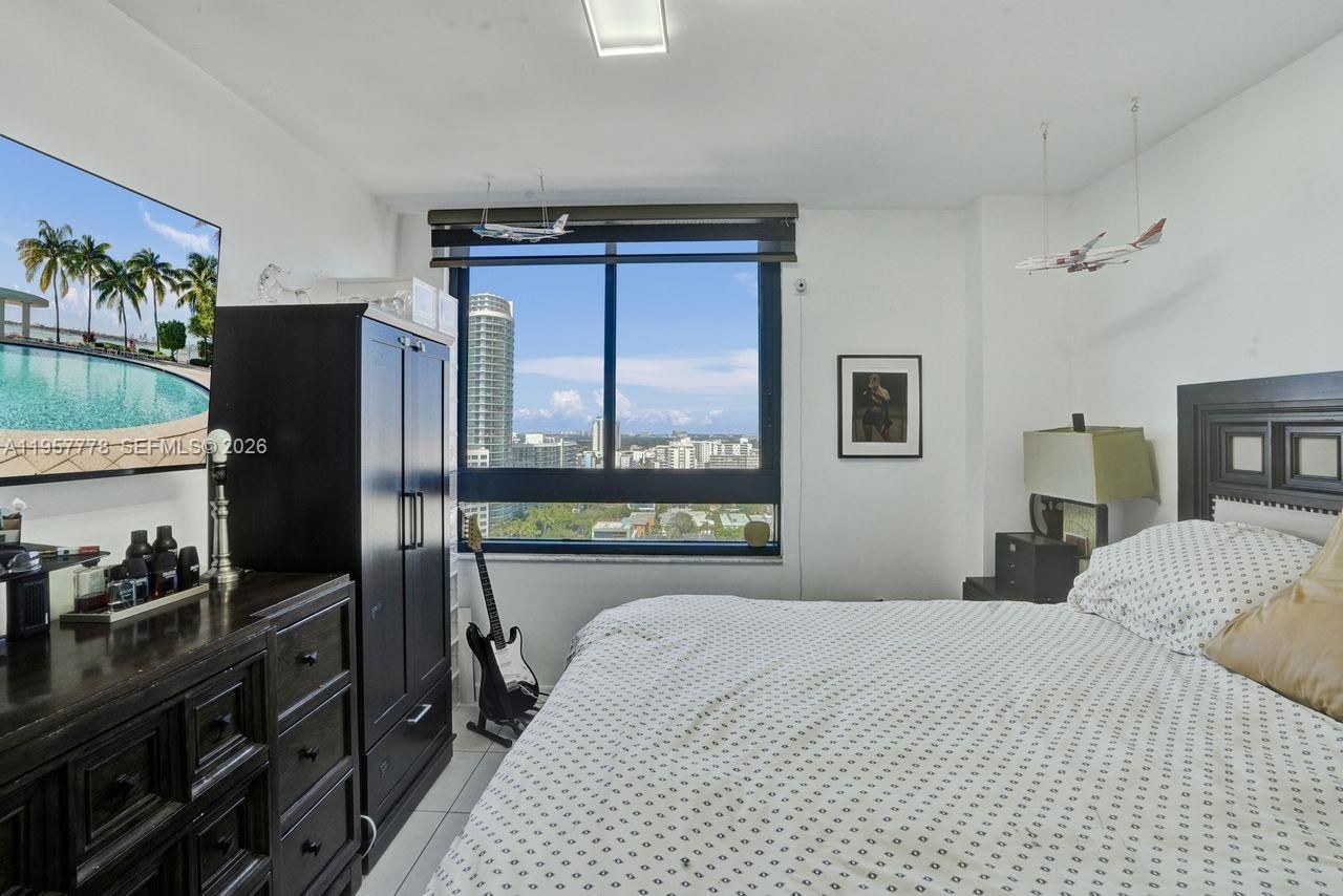 1330 West Ave , Unit 1811, Miami Beach, FL 33139 Photo