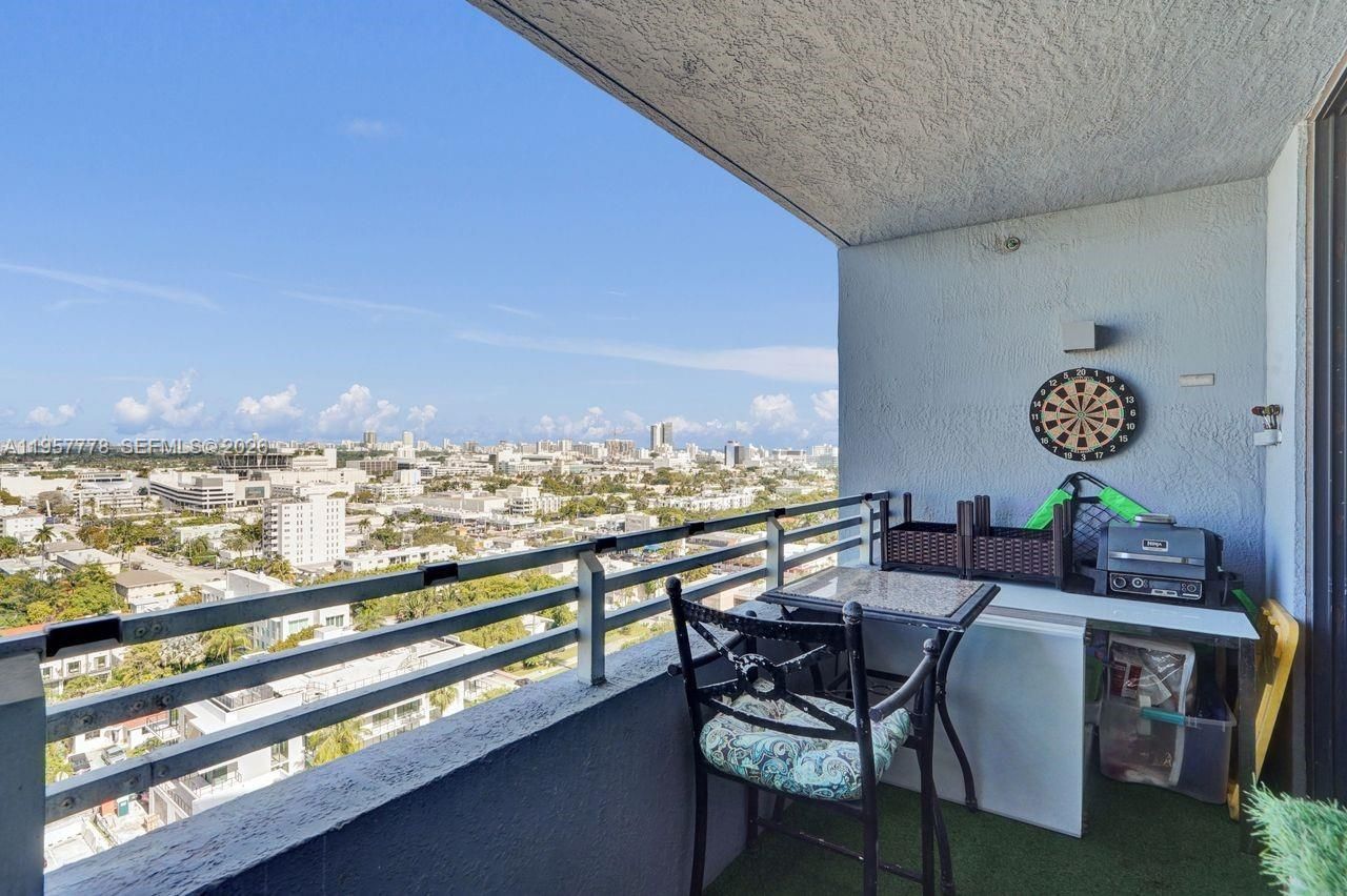1330 West Ave , Unit 1811, Miami Beach, FL 33139 Photo