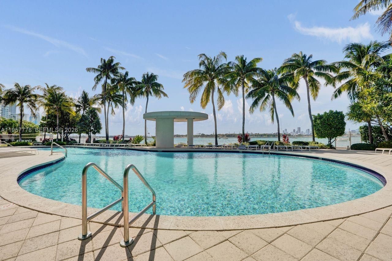 1330 West Ave , Unit 1811, Miami Beach, FL 33139 Photo