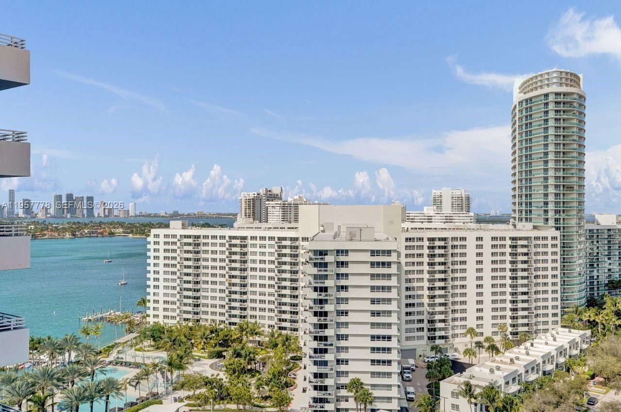 1330 West Ave , Unit 1811, Miami Beach, FL 33139 Photo