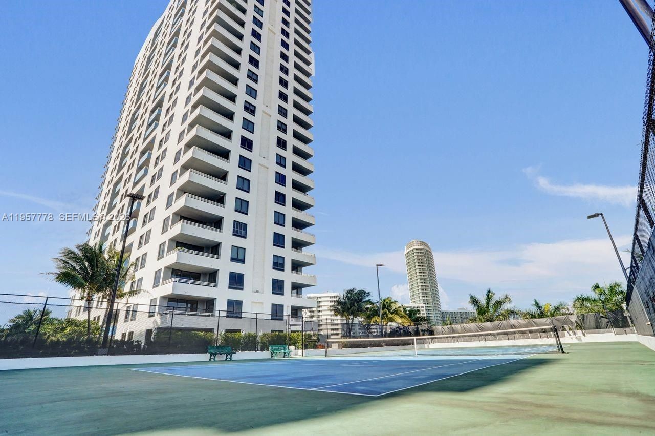 1330 West Ave , Unit 1811, Miami Beach, FL 33139 Photo