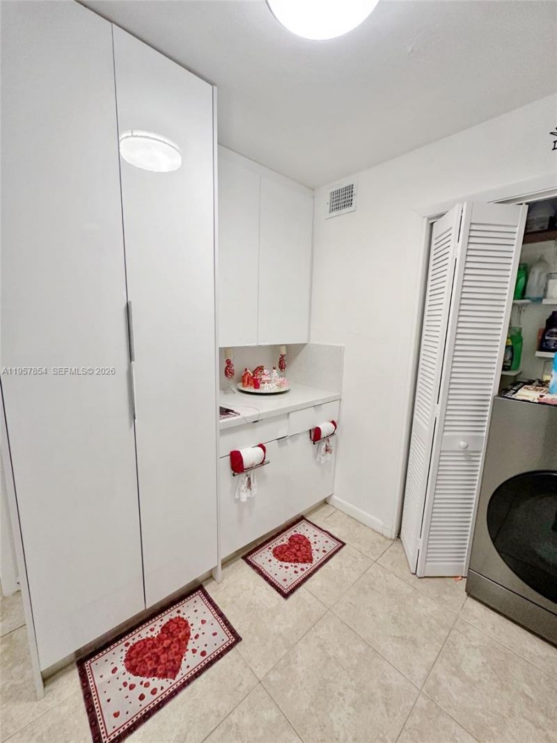 13953 Kendale Lakes Cir, Unit 410B, Miami, FL 33183 Photo