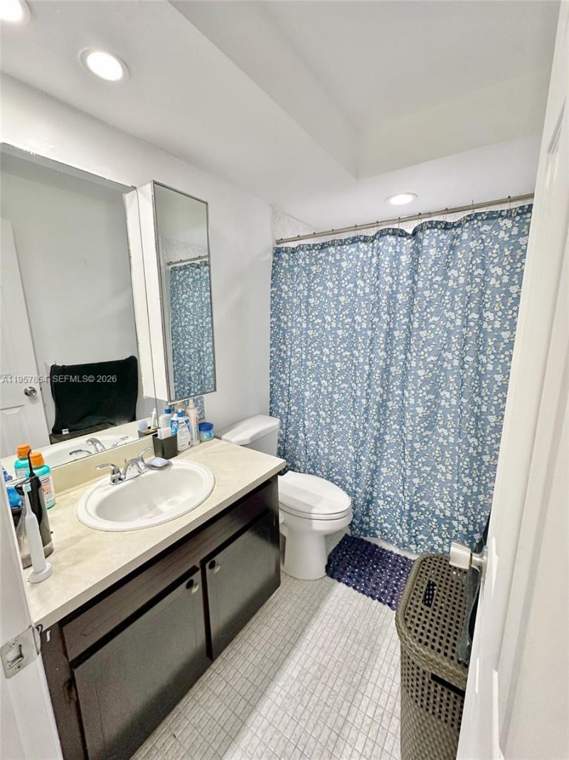 13953 Kendale Lakes Cir, Unit 410B, Miami, FL 33183 Photo