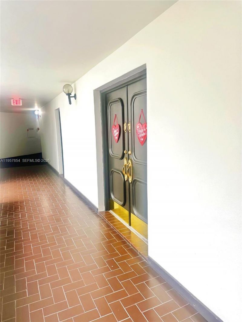 13953 Kendale Lakes Cir, Unit 410B, Miami, FL 33183 Photo