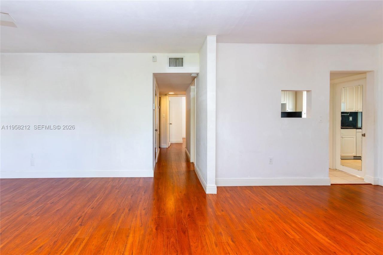 6130 SW 46th Ter, Miami, FL 33155 Photo