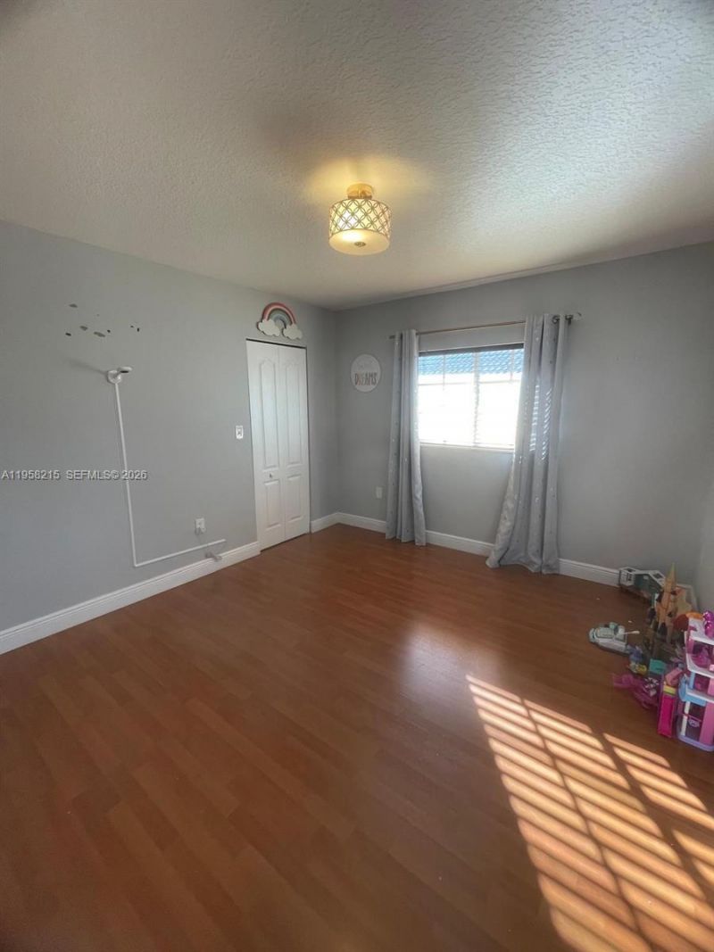 16030 SW 42nd Ter, Miami, FL 33185 Photo