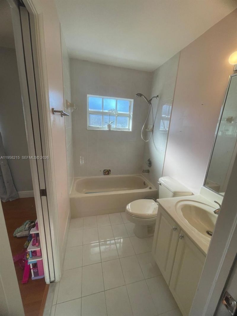 16030 SW 42nd Ter, Miami, FL 33185 Photo