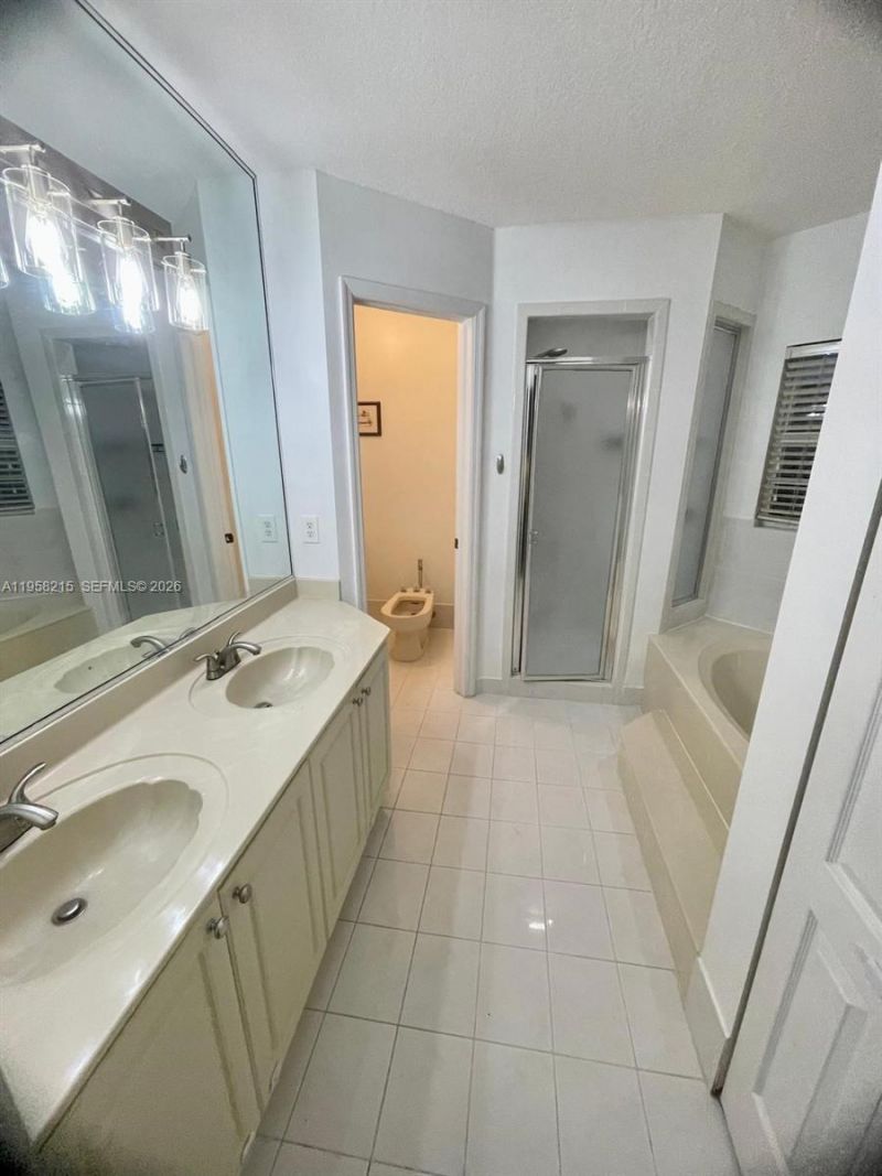 16030 SW 42nd Ter, Miami, FL 33185 Photo