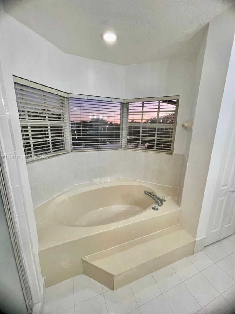 16030 SW 42nd Ter, Miami, FL 33185 Photo