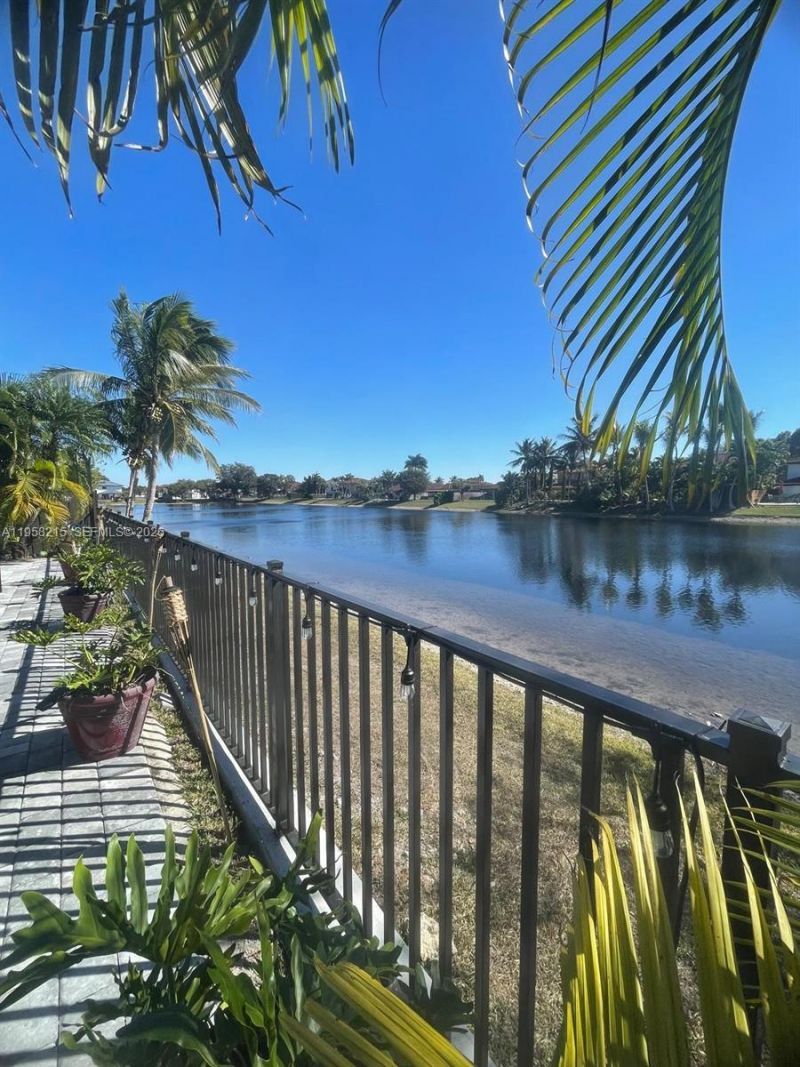 16030 SW 42nd Ter, Miami, FL 33185 Photo