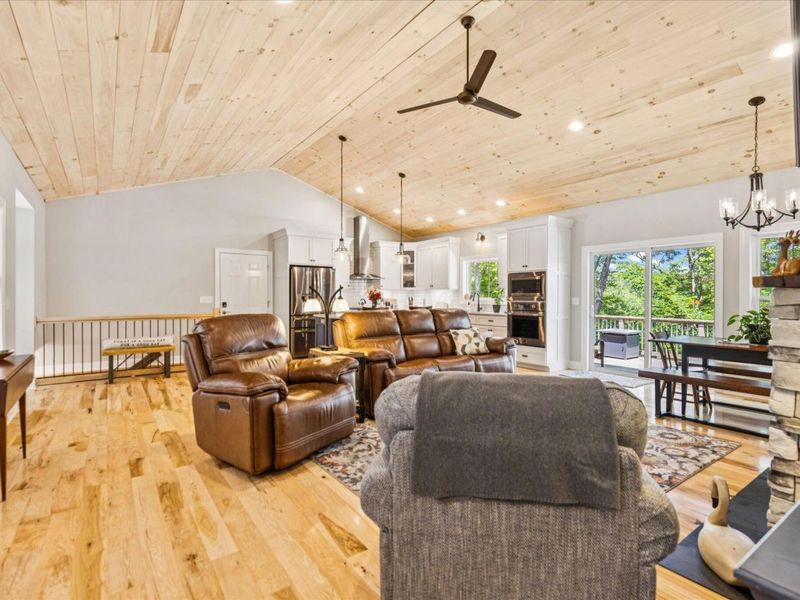 972 Sauk Lane, Hideaway Hills, OH 43107 Photo 11