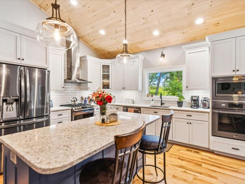 972 Sauk Lane, Hideaway Hills, OH 43107 Photo 8