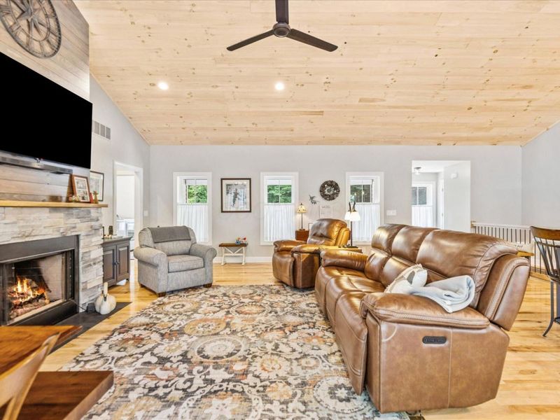 972 Sauk Lane, Hideaway Hills, OH 43107 Photo 9