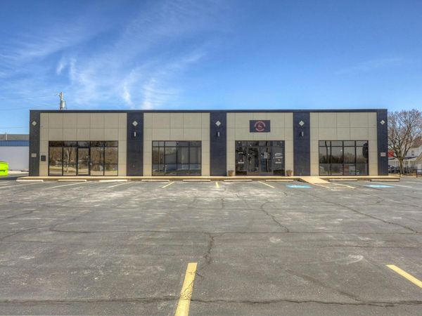 111 N Madison Street, Webb City, MO 64870