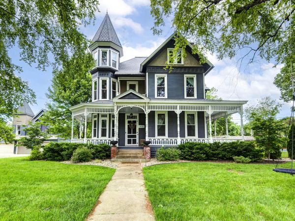 1435 E Walnut Street , Springfield, MO 65802