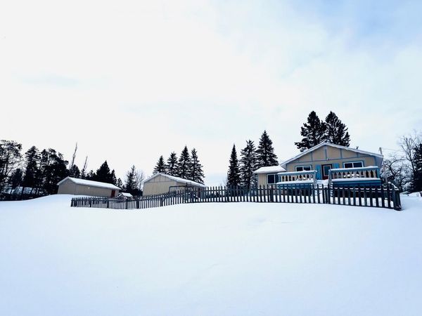 6637 Forsyth Drive, Cheboygan, MI 49721