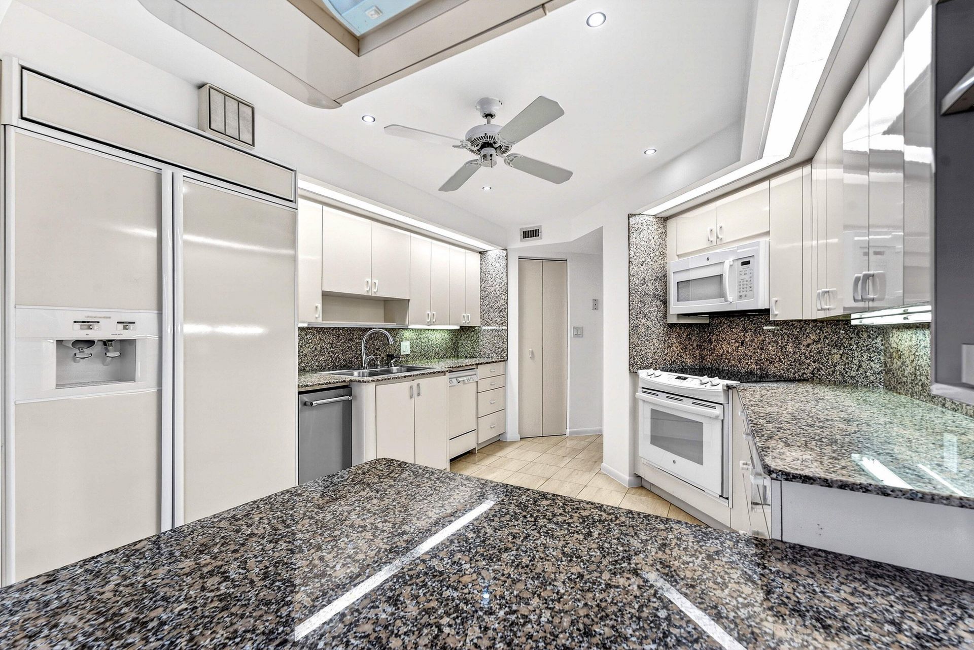 4605 S Ocean Boulevard, Unit 4c, Highland Beach, FL 33487 Photo