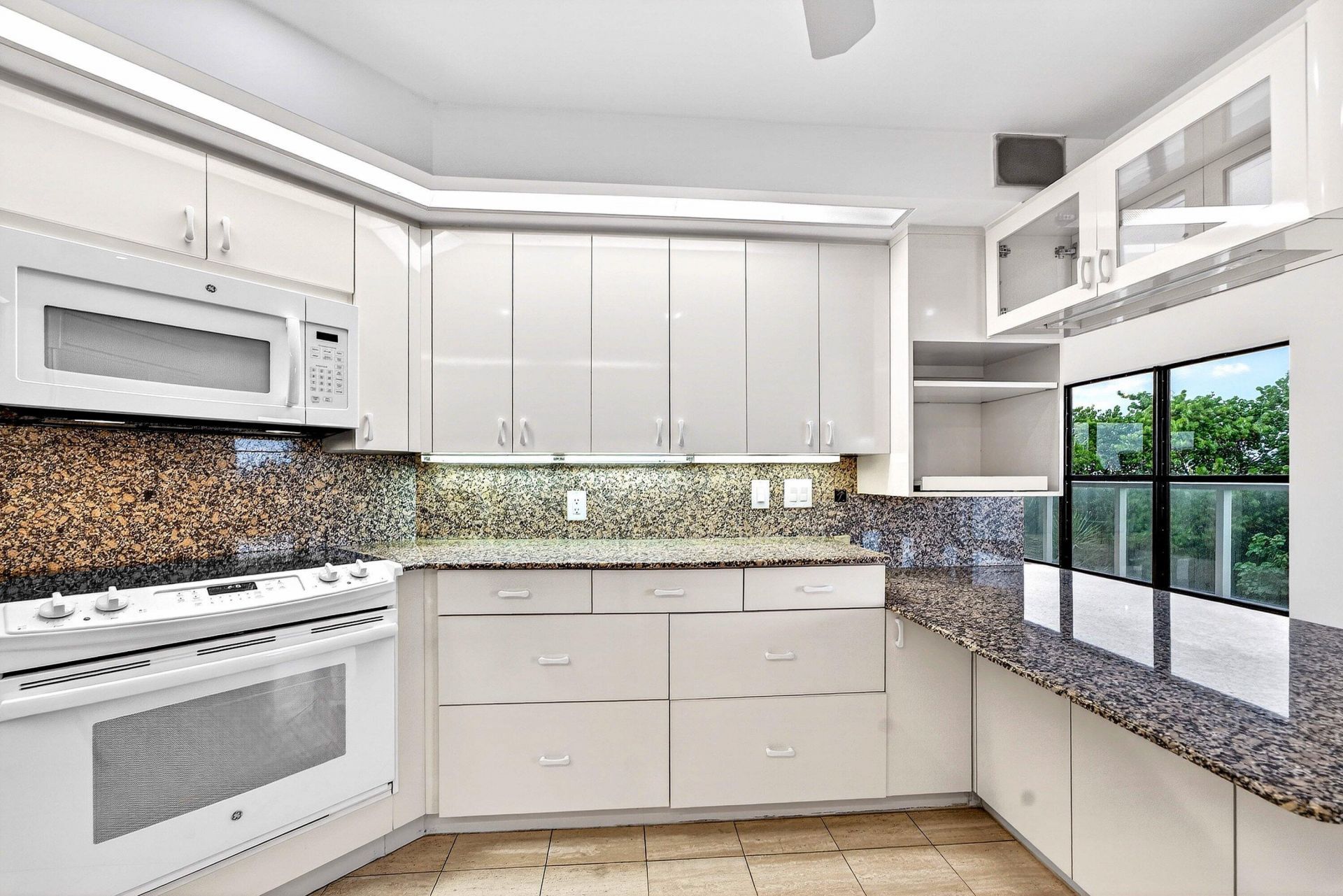 4605 S Ocean Boulevard, Unit 4c, Highland Beach, FL 33487 Photo