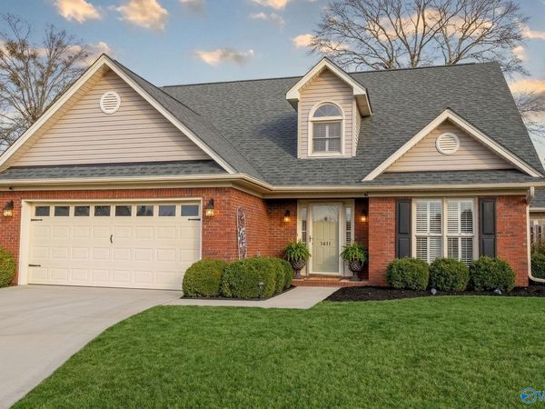 1611 Stone River Place, Decatur, AL 35603