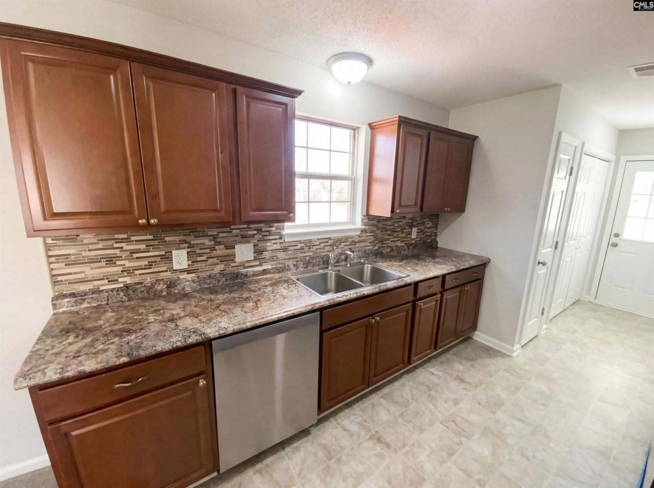 415 Old Plantation Drive Photo 11