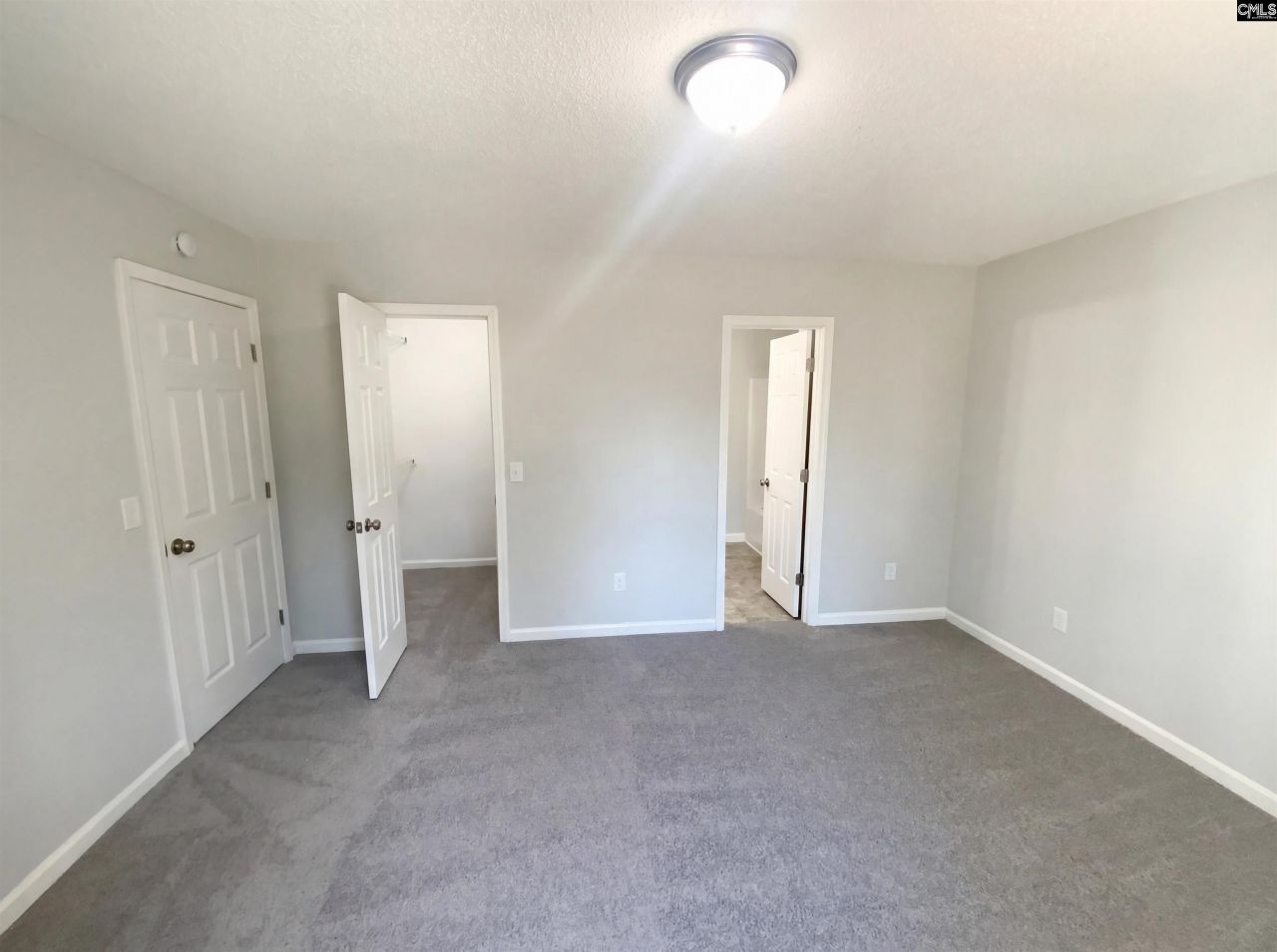 415 Old Plantation Drive Photo 4