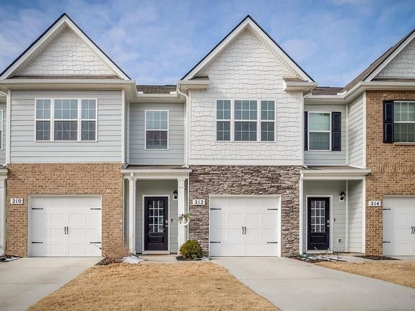 212 Dale Mires Ln, Baxter, TN