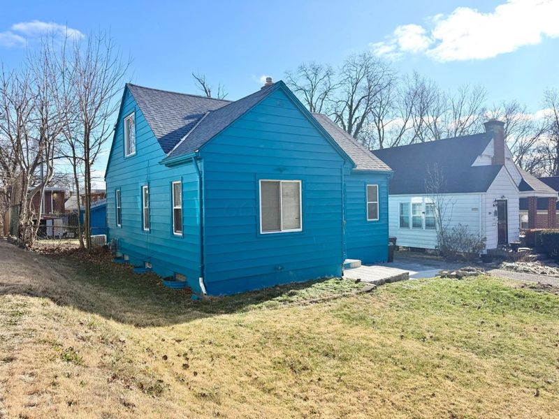 112 Valleyview Drive, Dayton, OH 45405 Photo 2