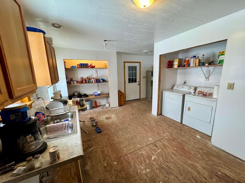 4 W Noble Street , Marengo, OH 43334 Photo 12